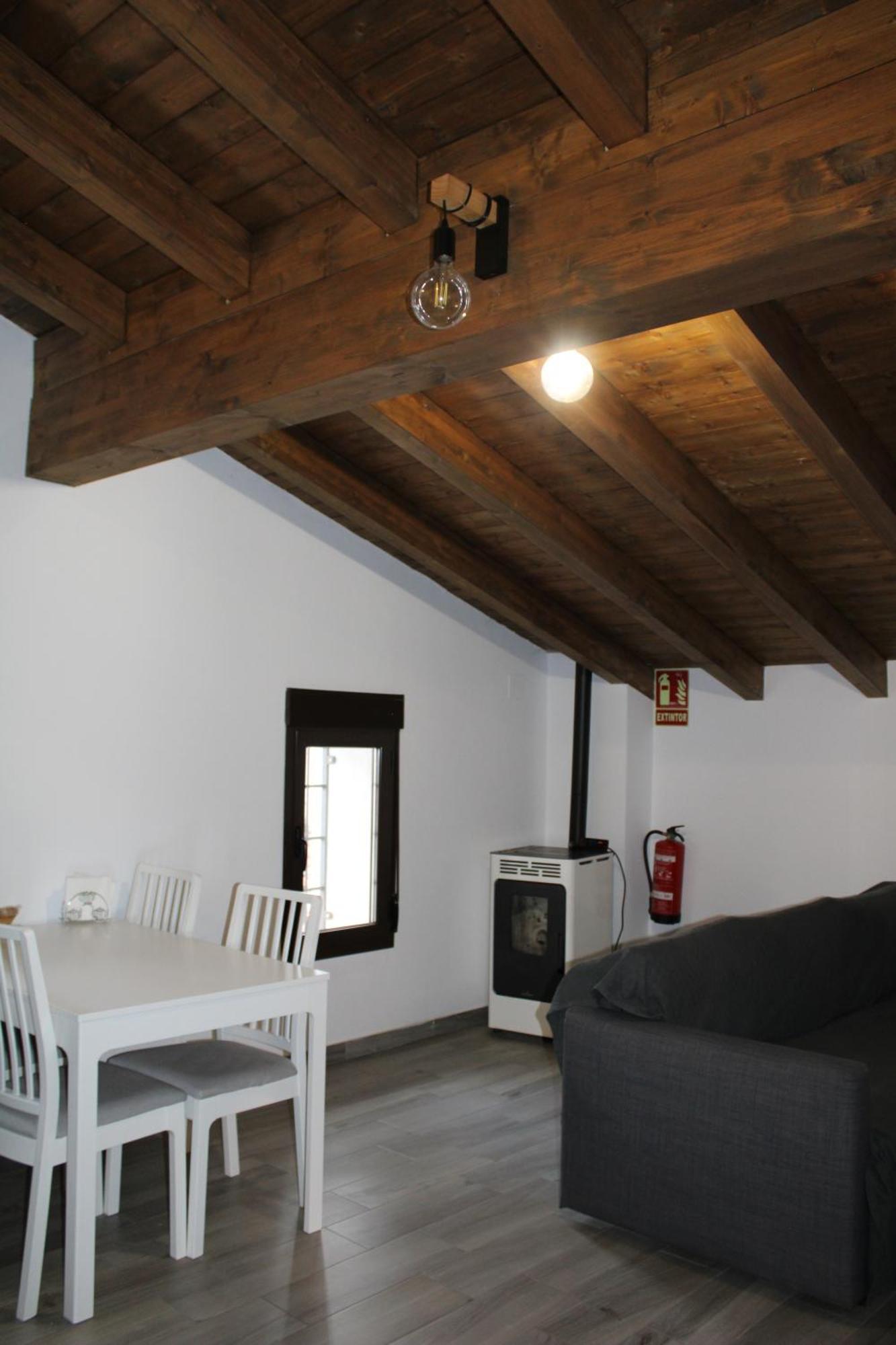Apartamentos Patas Y Patetas Tragacete Esterno foto